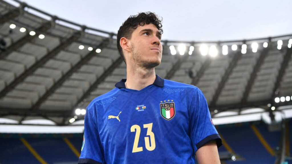Can Bastoni be Chiellinis heir for Italy?