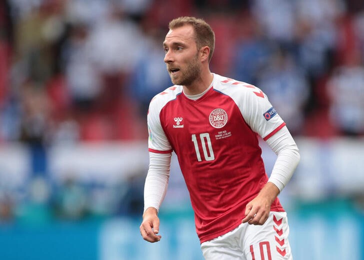 Eriksen to be given heart starter after collapsing