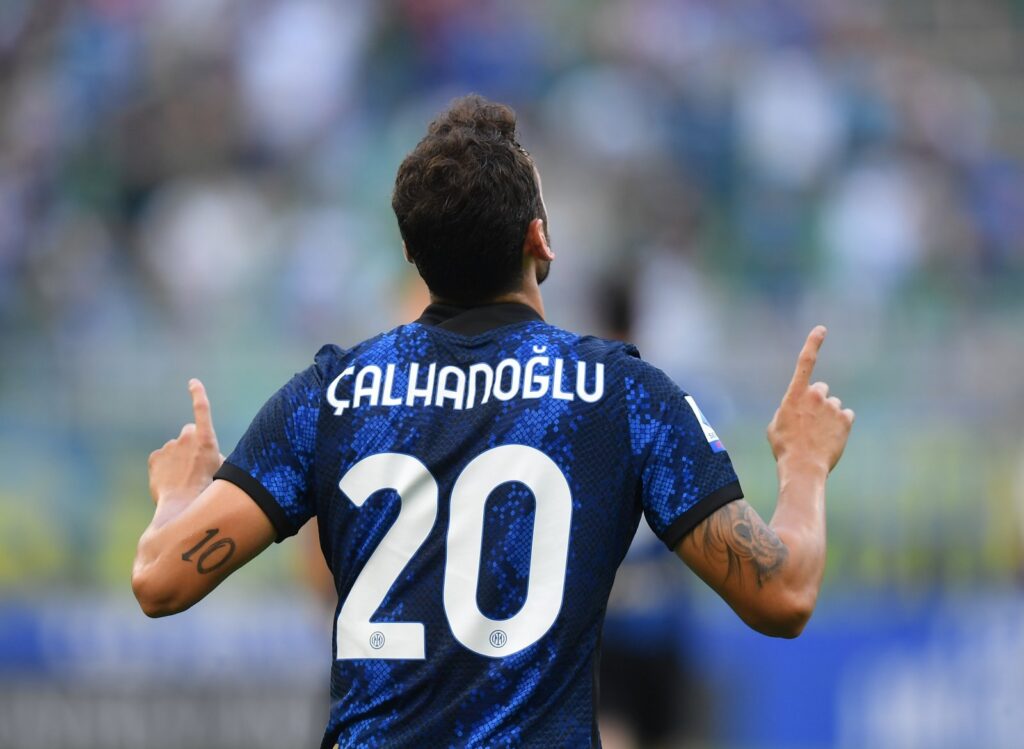 Inter offer Calhanoglu
