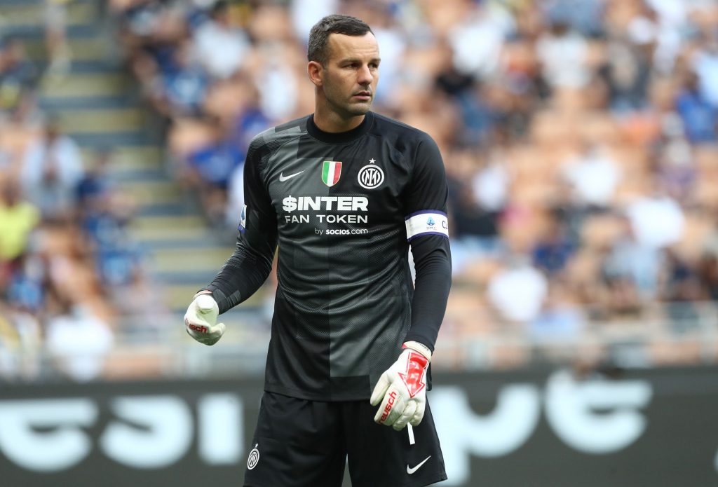 Handanovic offered to Lazio for next summer by his agent