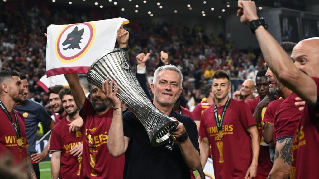 Mourinho wins UECL with Roma